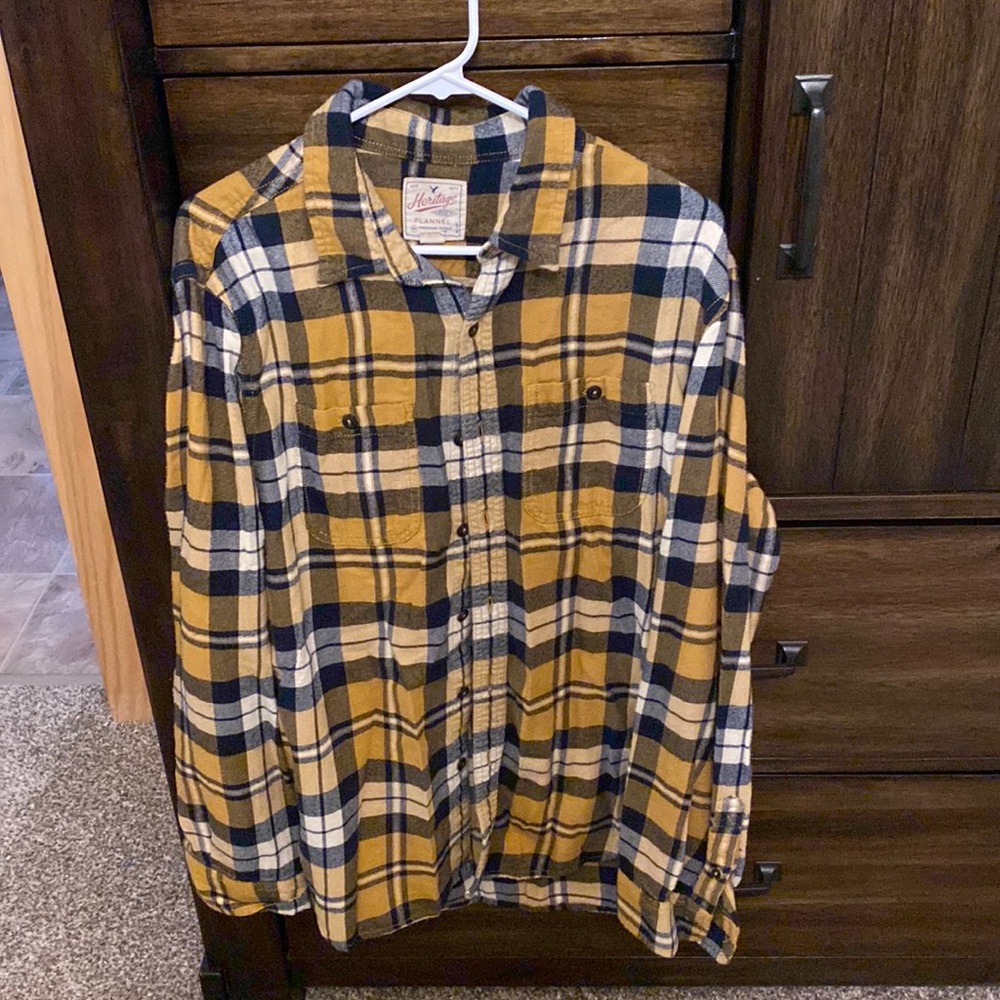 American eagle flannel shirt